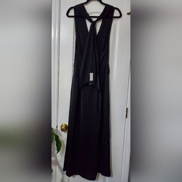 NWT Halter Maxi Dress Size 2P Black Color by Banana Republic Factory - Picture 3 of 5